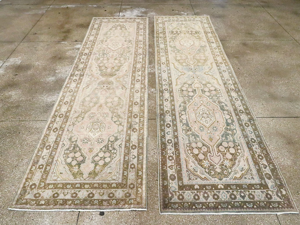 Vintage Persian Malayer Runner (Pair: 1 of 2), No.29926 - Galerie Shabab
