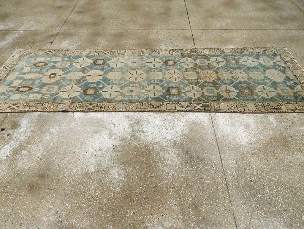 Vintage Persian Malayer Runner, No.29928 - Galerie Shabab