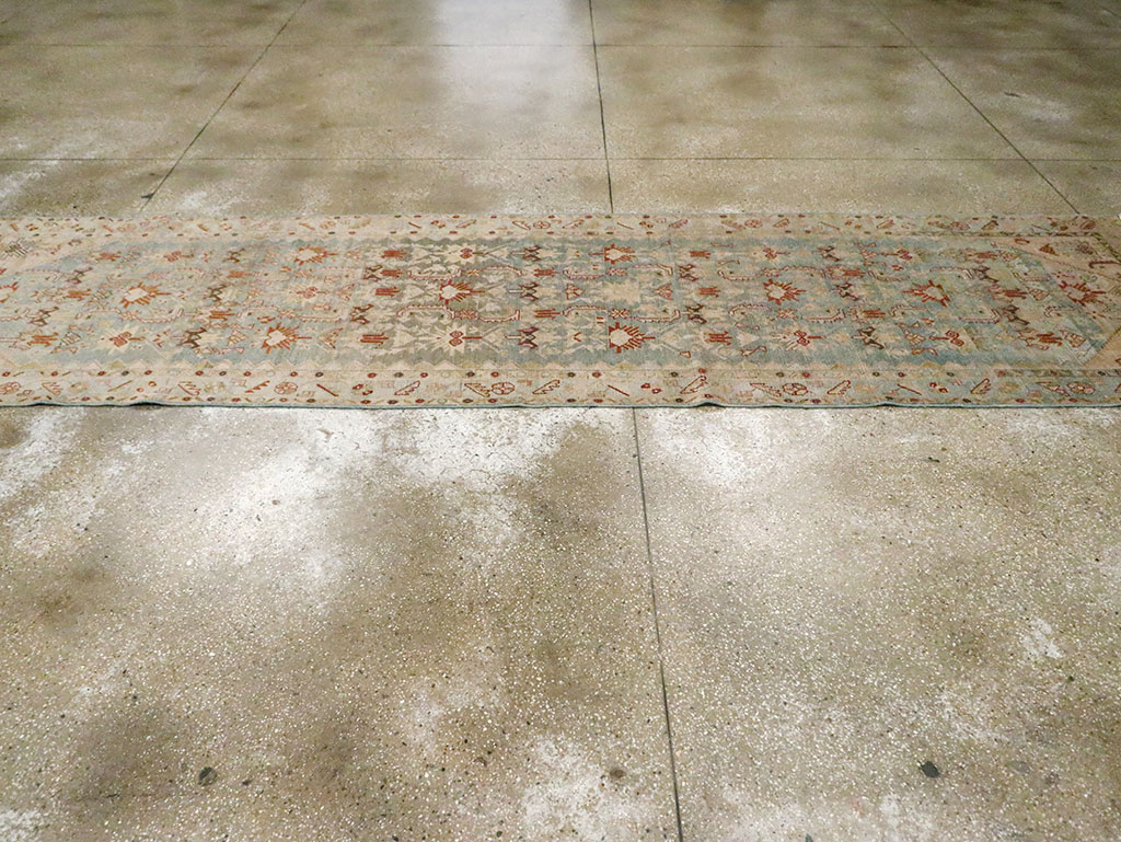Vintage Persian Malayer Runner, No.29936 - Galerie Shabab