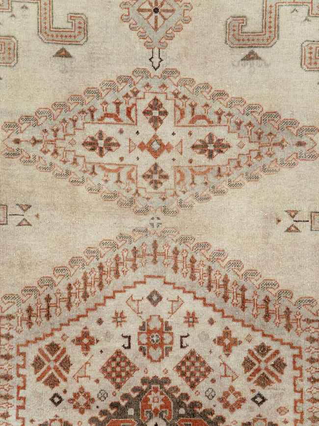 Vintage Persian Veece Carpet, No.29956 - Galerie Shabab