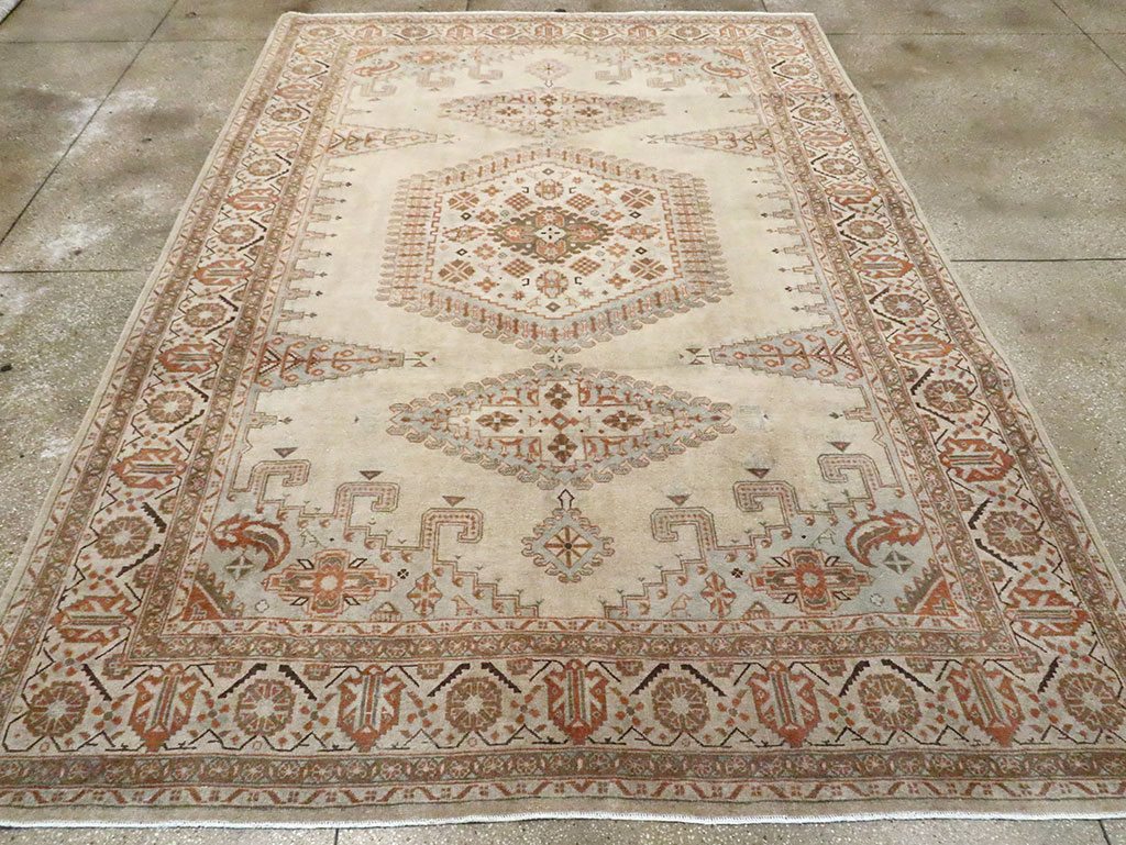 Vintage Persian Veece Carpet, No.29956 - Galerie Shabab