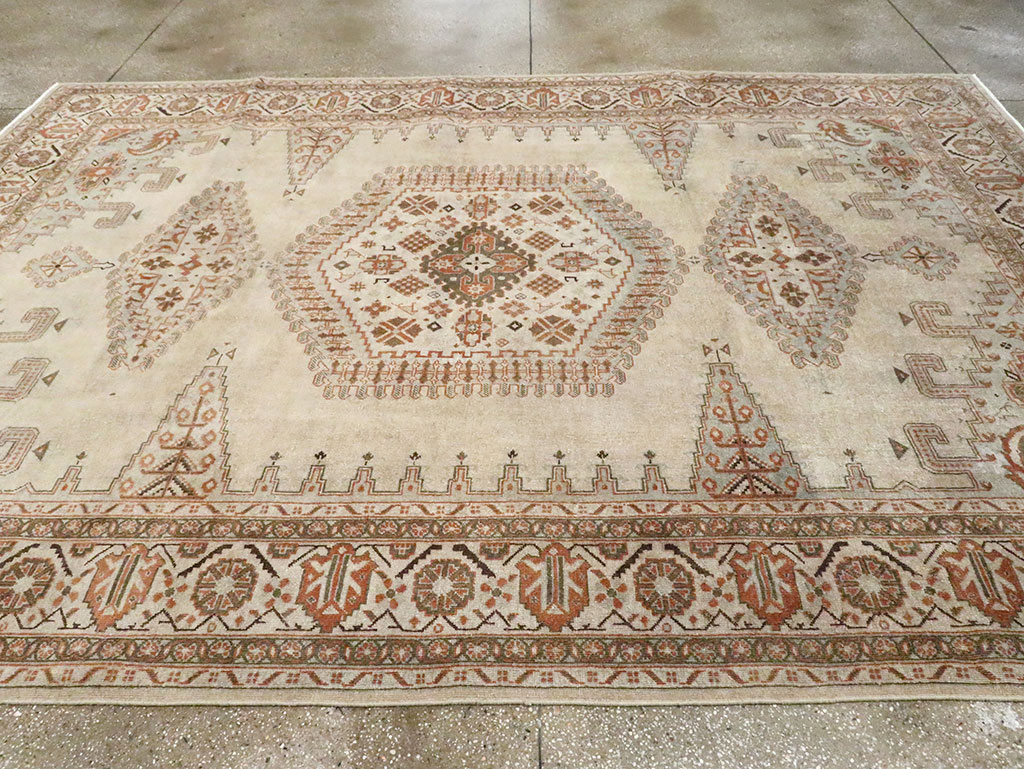 Vintage Persian Veece Carpet, No.29956 - Galerie Shabab