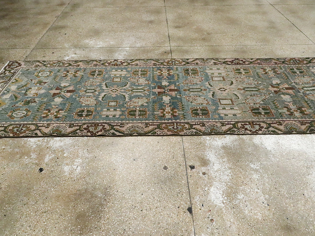Vintage Persian Malayer Long Runner, No.29976 - Galerie Shabab