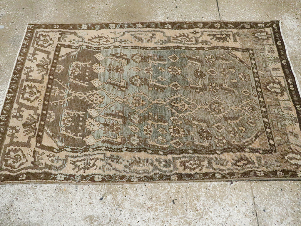 Vintage Persian Malayer Throw Rug, No.29982 - Galerie Shabab