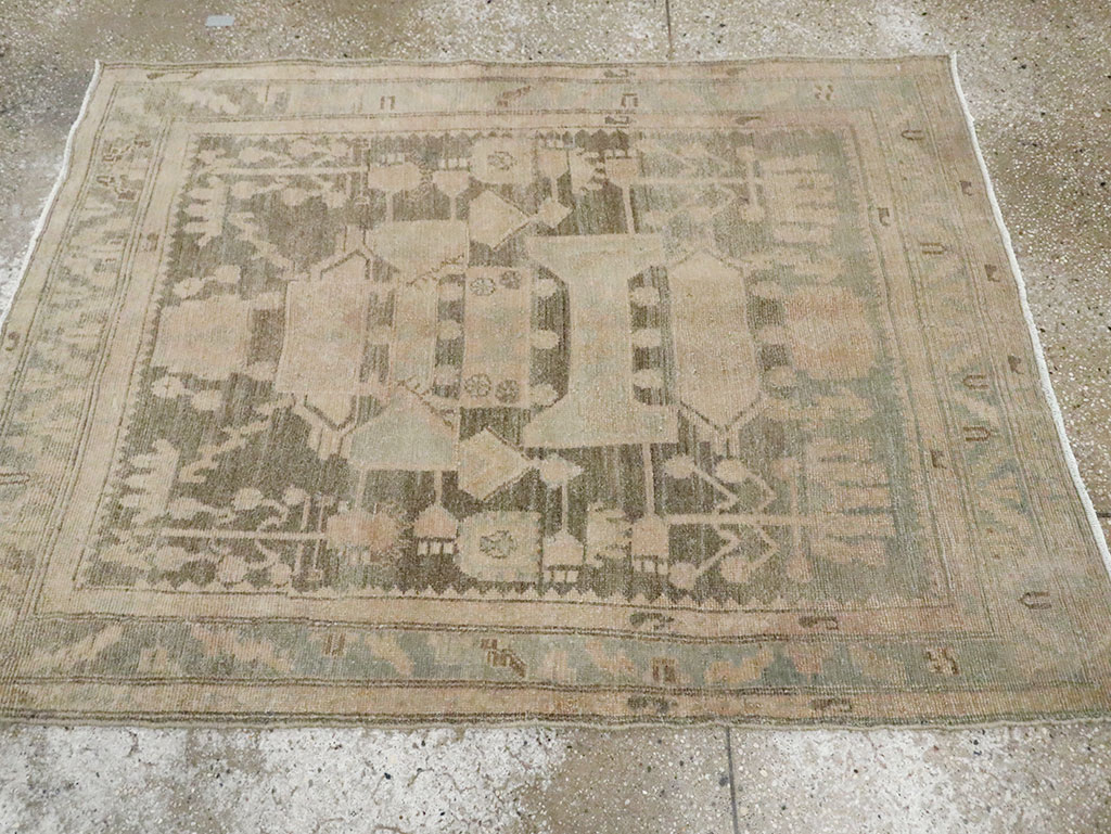 Vintage Persian Malayer Throw Rug, No.29986 - Galerie Shabab