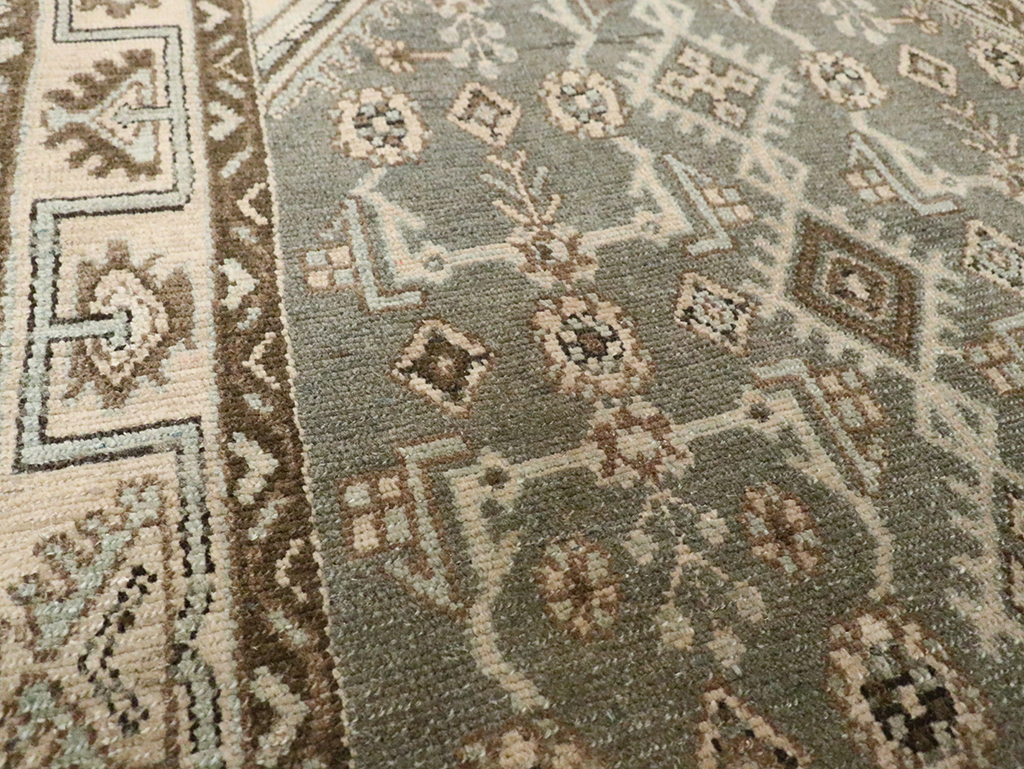 Vintage Persian Malayer Throw Rug, No.29988 - Galerie Shabab