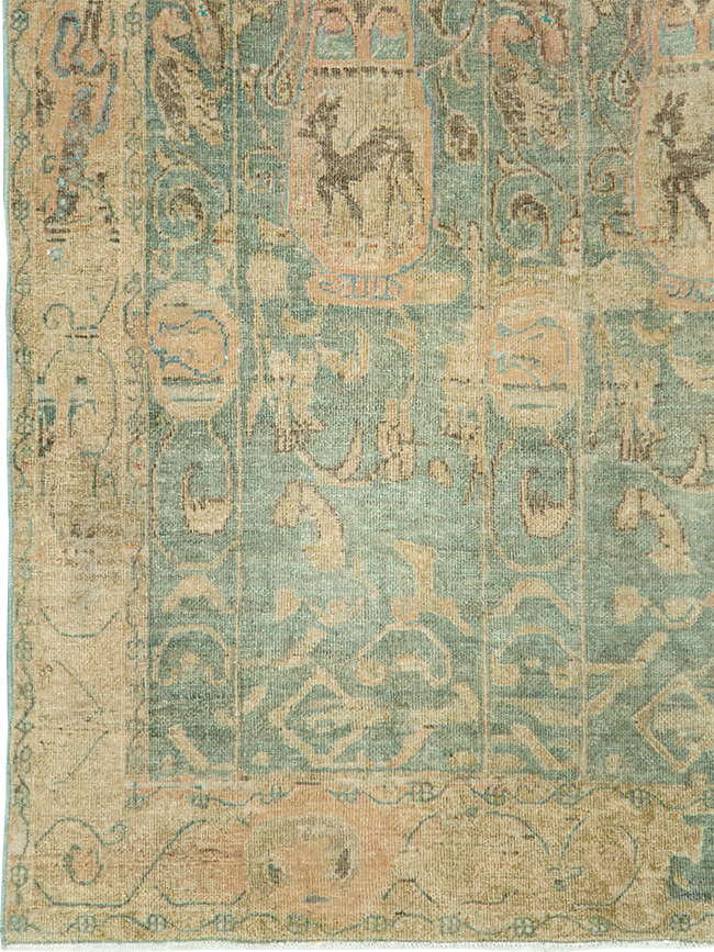 Vintage Persian Shiraz Carpet, No.29992 - Galerie Shabab