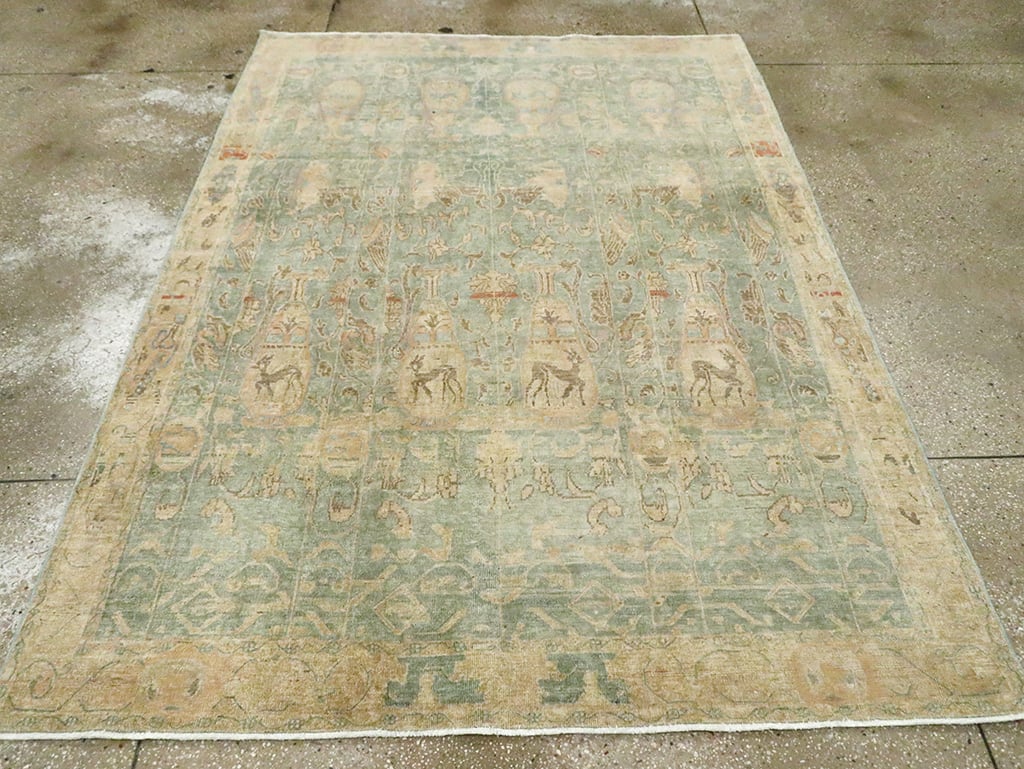 Vintage Persian Shiraz Carpet, No.29992 - Galerie Shabab