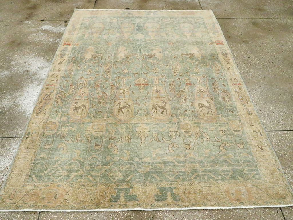 Vintage Persian Shiraz Carpet, No.29992 - Galerie Shabab