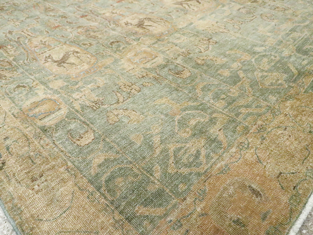 Vintage Persian Shiraz Carpet, No.29992 - Galerie Shabab