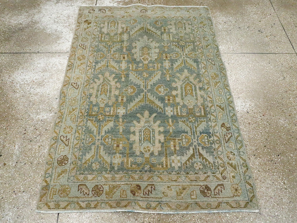 Vintage Persian Malayer Throw Rug, No.29993 - Galerie Shabab