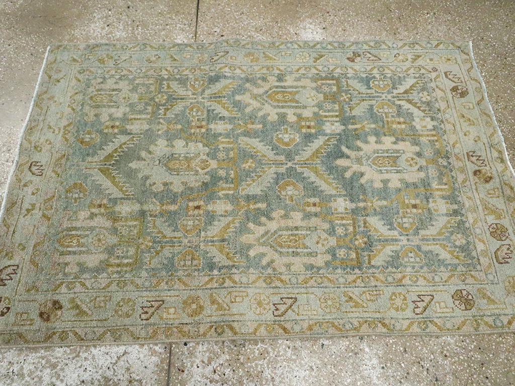 Vintage Persian Malayer Throw Rug, No.29993 - Galerie Shabab