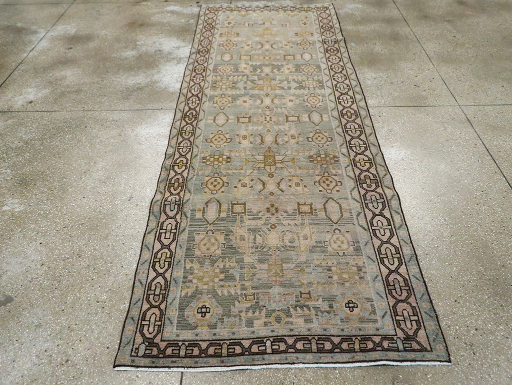 Vintage Persian Malayer Gallery Carpet, No.30013 - Galerie Shabab