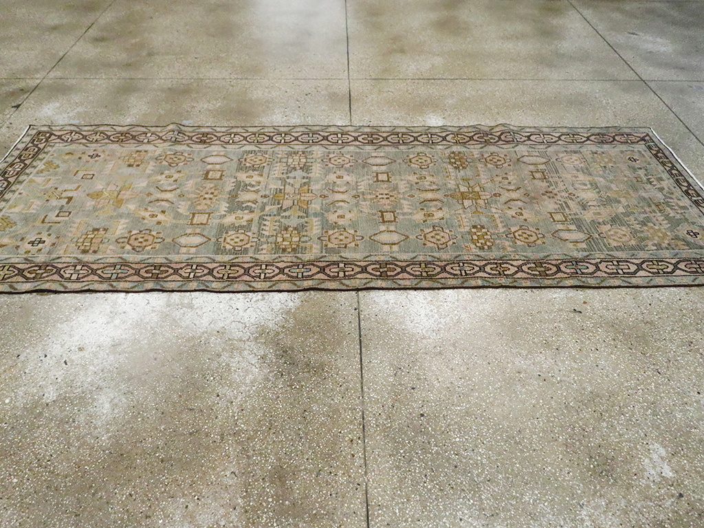 Vintage Persian Malayer Gallery Carpet, No.30013 - Galerie Shabab