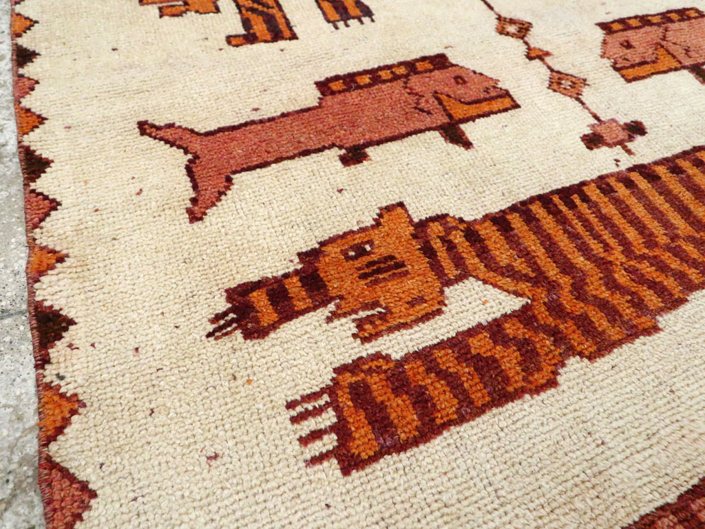 Vintage Persian Bakhtiari Pictorial Accent Rug (Pair: 2 of 2), No.30017 - Galerie Shabab