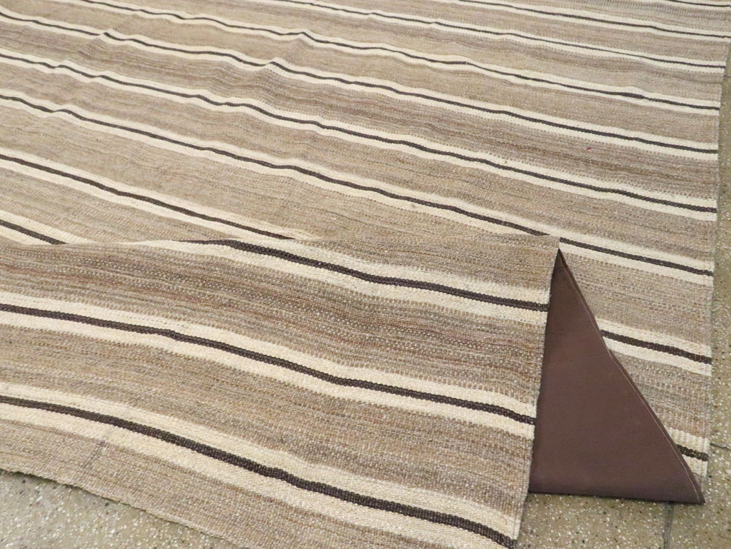 Contemporary Turkish Flatweave Kilim Oversize Carpet, No.30018 - Galerie Shabab