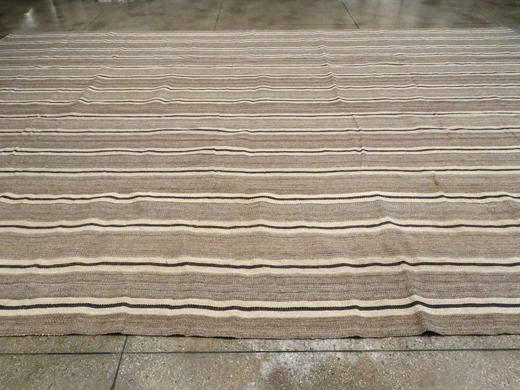 Modern Turkish Oversize Flatweave, No.30019 - Galerie Shabab