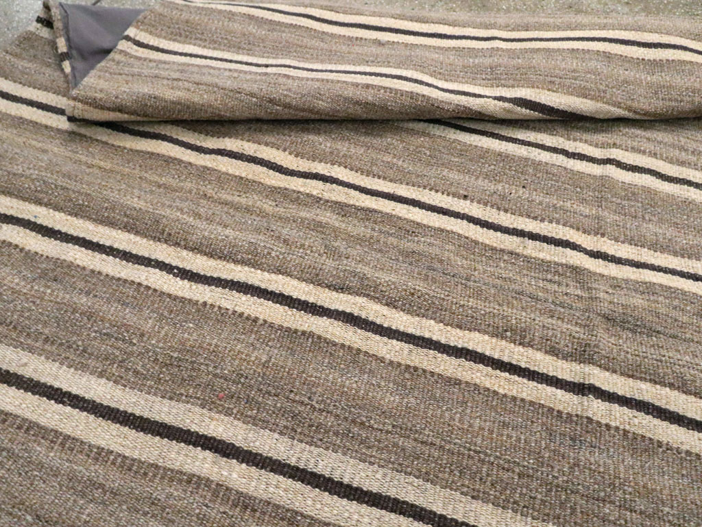 Modern Turkish Flatweave Kilim, No.30023 - Galerie Shabab