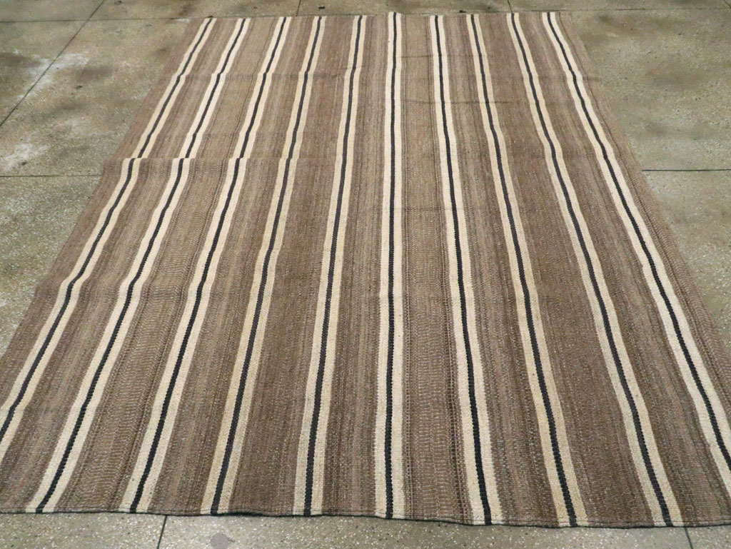Modern Turkish Flatweave Kilim Small Room Size Carpet, No.30026 - Galerie Shabab