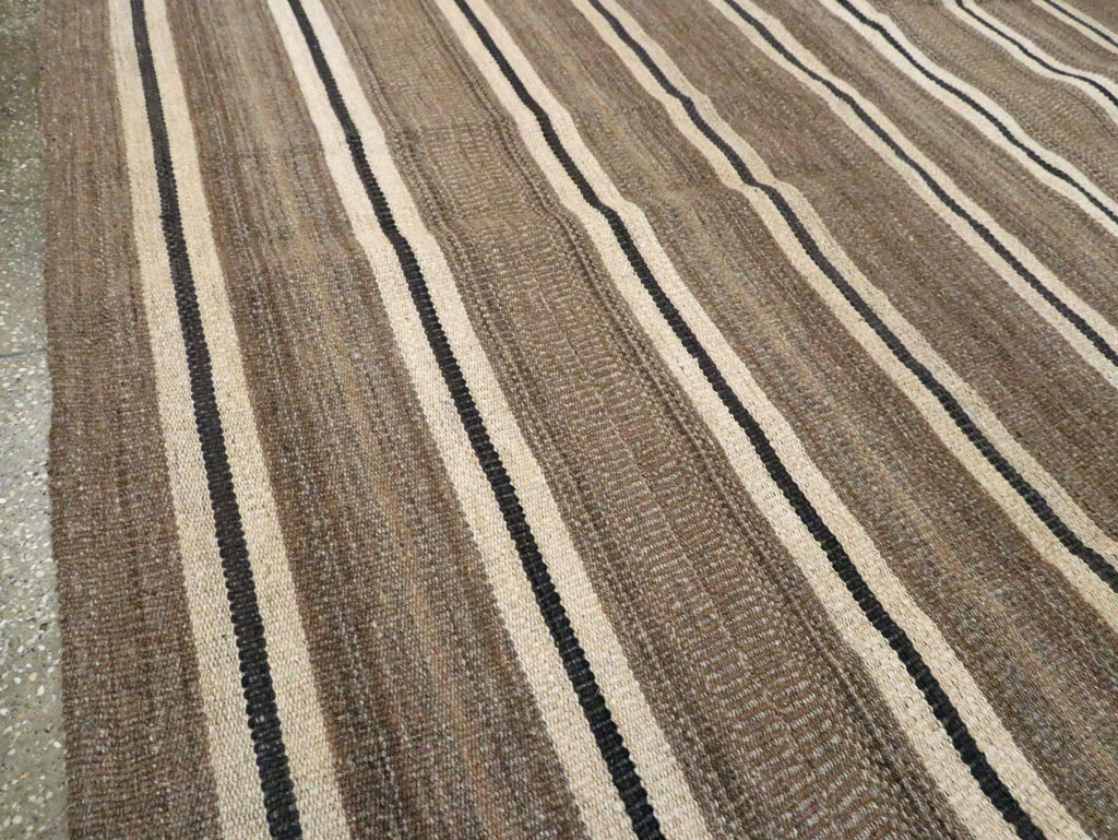 Modern Turkish Flatweave Kilim Small Room Size Carpet, No.30026 - Galerie Shabab