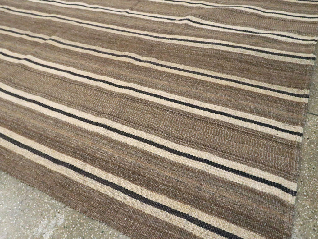 Modern Turkish Flatweave Kilim Small Room Size Carpet, No.30026 - Galerie Shabab