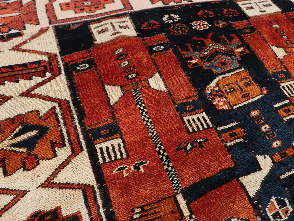 Vintage Persian Pictorial Bakhtiari Rug, No.30028 - Galerie Shabab