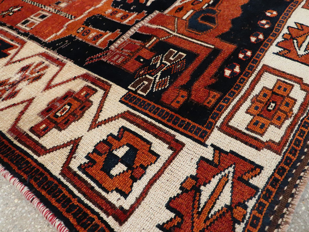 Vintage Persian Pictorial Bakhtiari Rug, No.30028 - Galerie Shabab