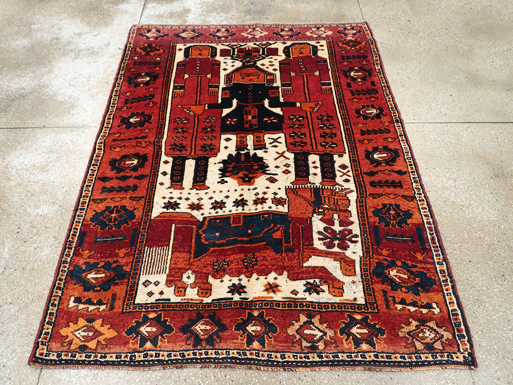 Vintage Persian Pictorial Bakhtiari Rug, No.30029 - Galerie Shabab