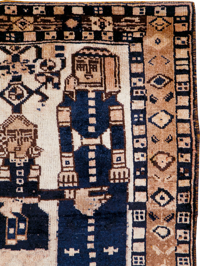 Vintage Persian Bakhtiari Rug, No.30032 - Galerie Shabab