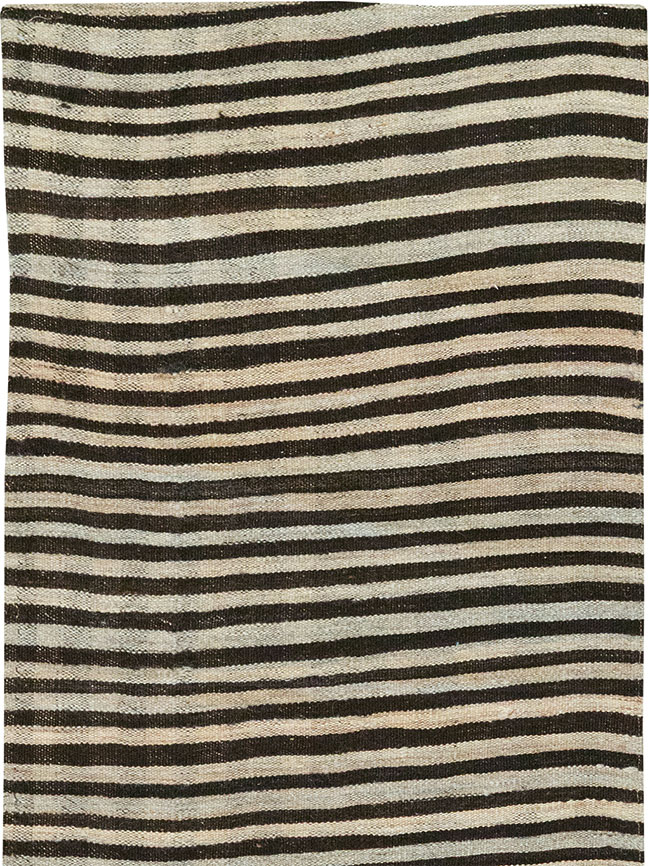 Vintage Persian Flatweave Kilim Runner, No.30046 - Galerie Shabab