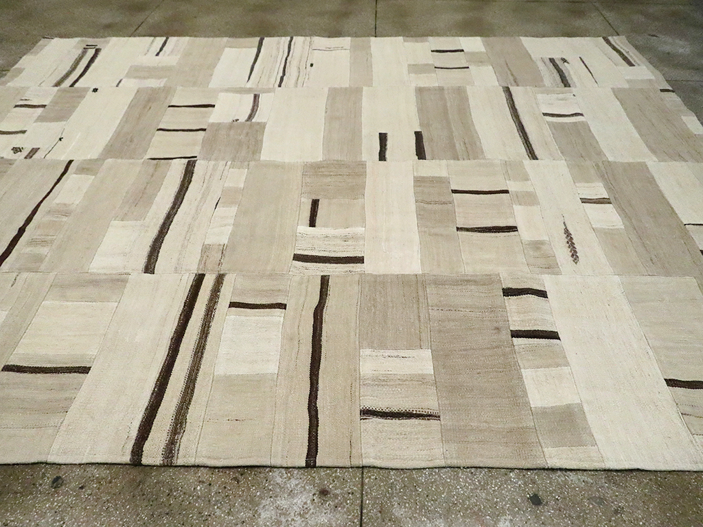 Contemporary Room Size Turkish Flatweave, No.30047 - Galerie Shabab
