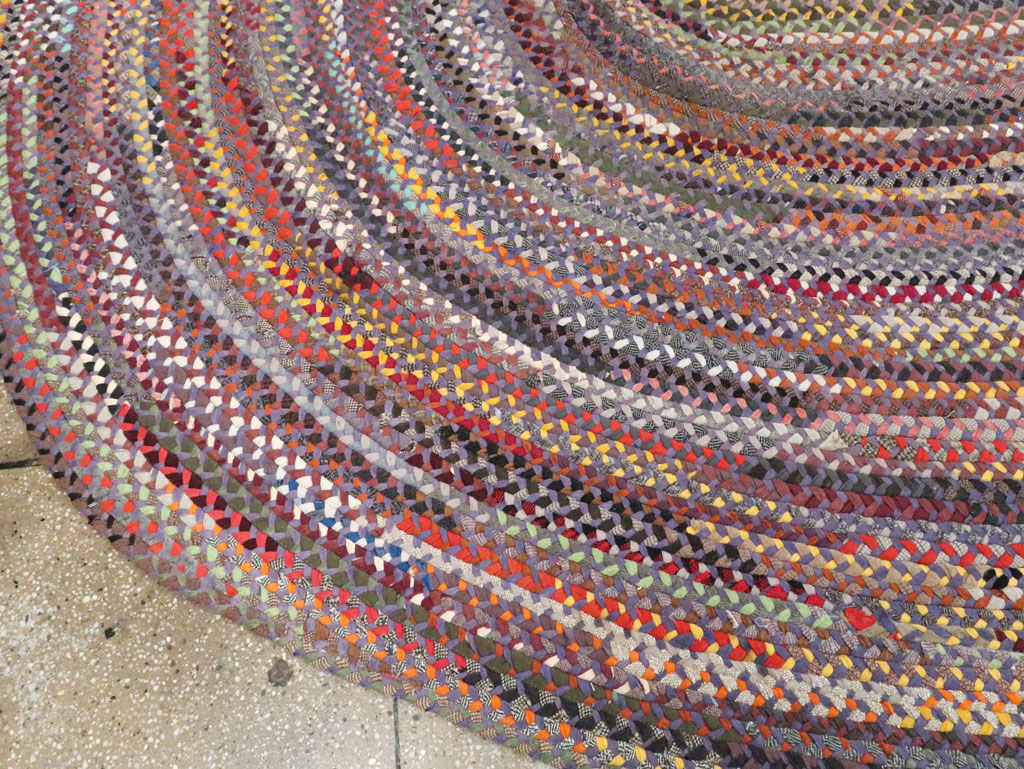 Vintage American Braid Round Oval Room Size Carpet, No.30051 - Galerie Shabab