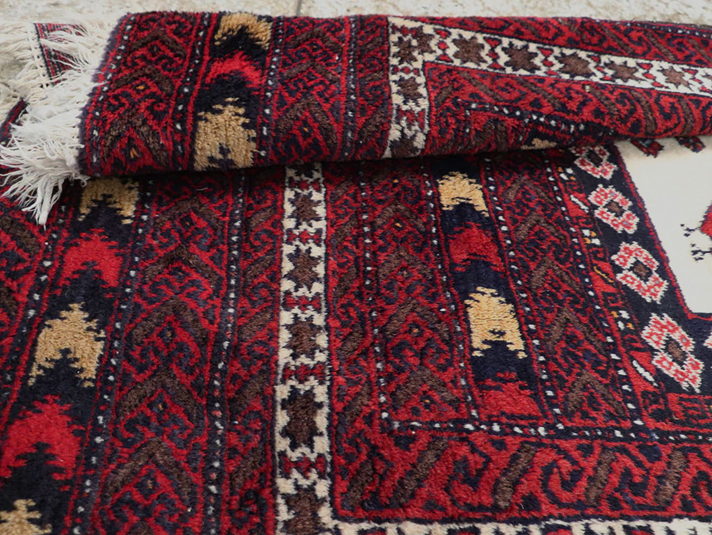 Vintage Persian Pictorial Baluch Rug, No.30055 - Galerie Shabab