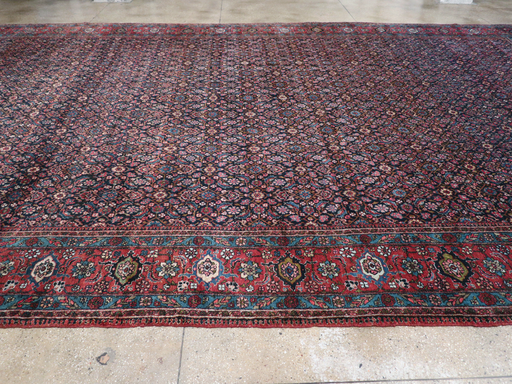 Antique Persian Bidjar Oversize Carpet, No.30056 - Galerie Shabab