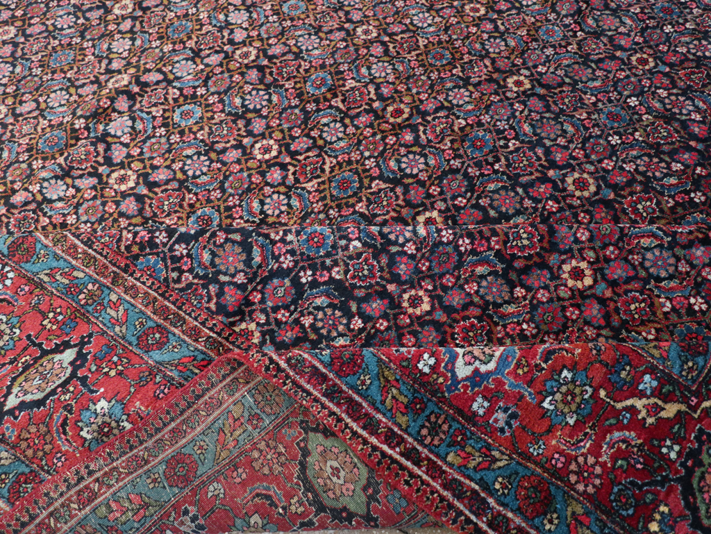 Antique Persian Bidjar Oversize Carpet, No.30056 - Galerie Shabab