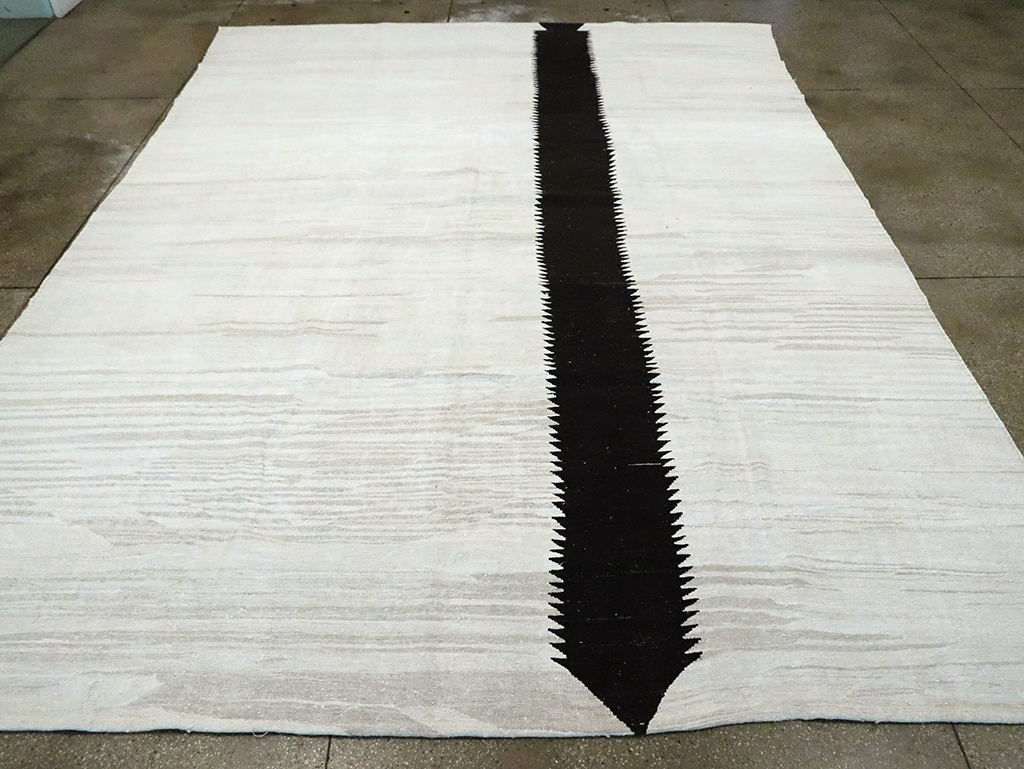 Contemporary Turkish Room Size Flatweave Kilim, No.30063 - Galerie Shabab