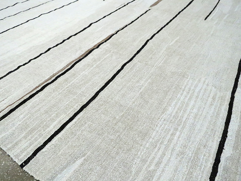 Contemporary Turkish Room Size Flatweave Kilim, No.30064 - Galerie Shabab