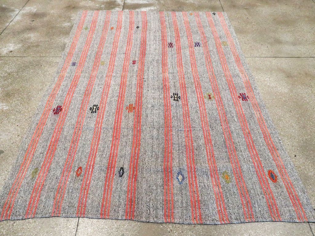 Mid-20th Century Handmade Turkish Flatweave Kilim, No.30068 - Galerie Shabab