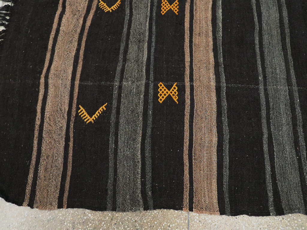 Mid-20th Century Handmade Turkish Flatweave, No.30069 - Galerie Shabab