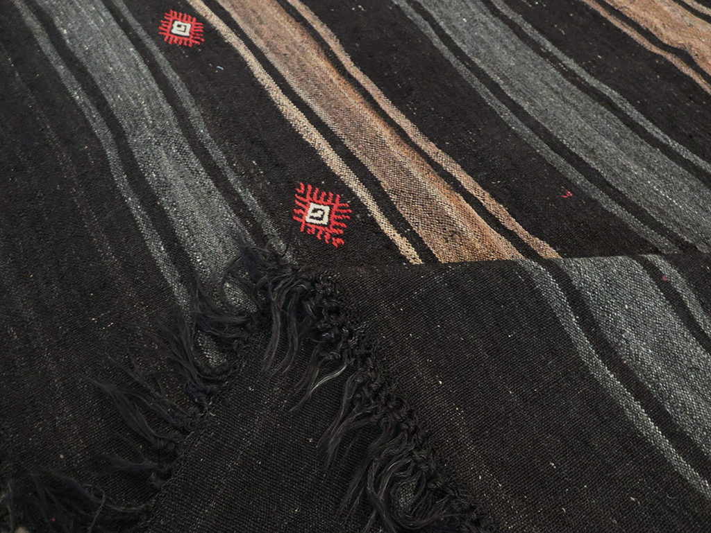 Mid-20th Century Handmade Turkish Flatweave, No.30069 - Galerie Shabab