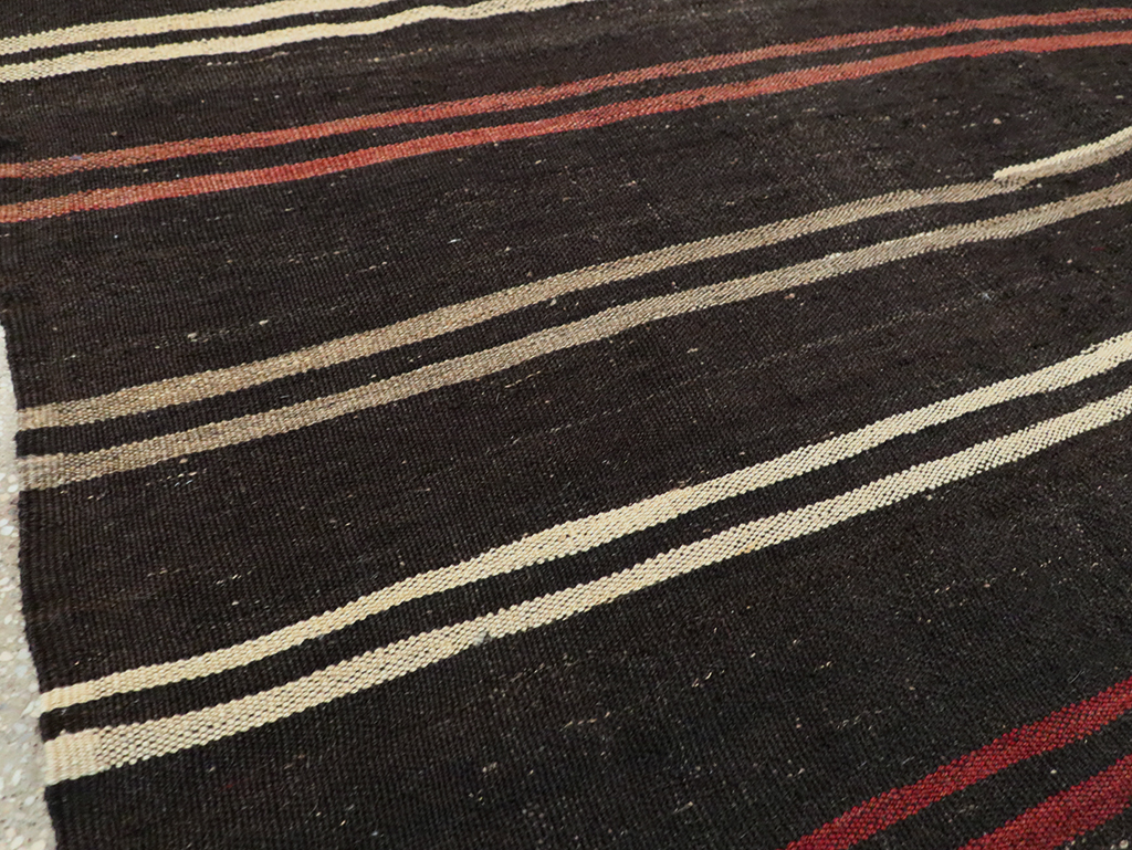 Mid-20th Century Handmade Turkish Flatweave Kilim, No.30072 - Galerie Shabab