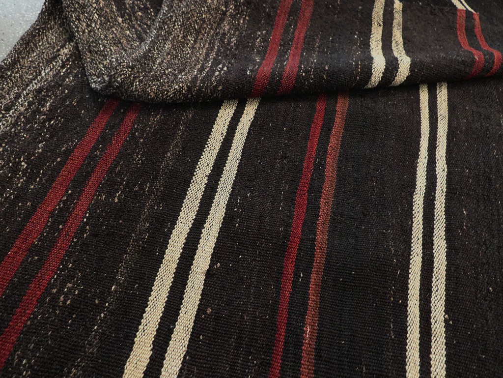 Mid-20th Century Handmade Turkish Flatweave Kilim, No.30072 - Galerie Shabab