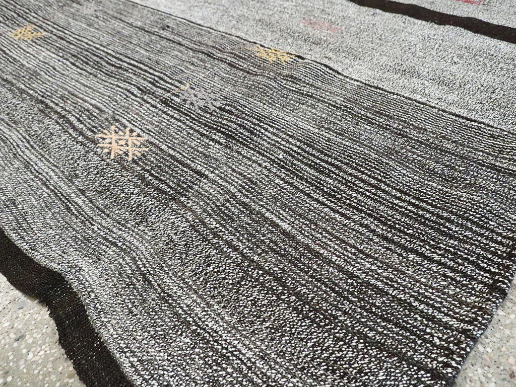 Mid-20th Century Turkish Flatweave Kilim, No.30075 - Galerie Shabab