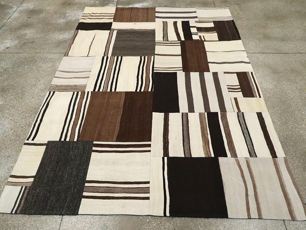 Contemporary Turkish Flatweave Kilim, No.30078 - Galerie Shabab