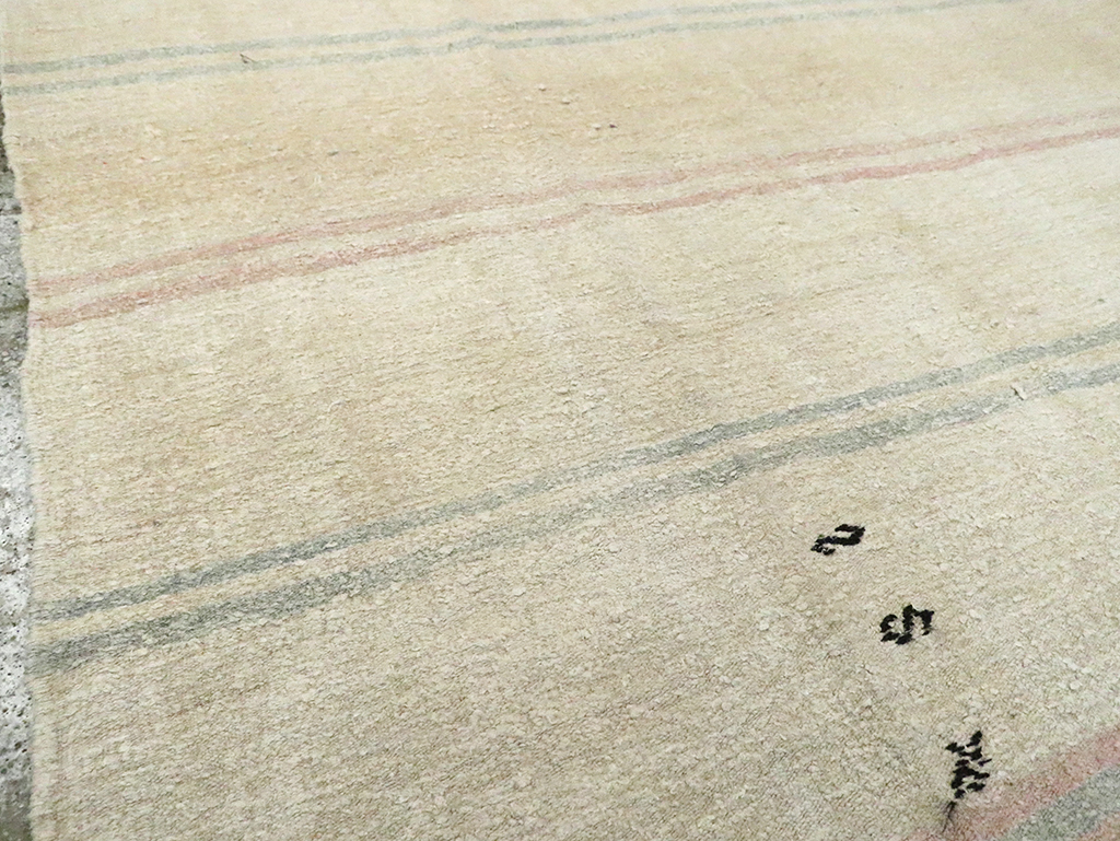 Mid-20th Century Turkish Gallery Size Flatweave, No.30079 - Galerie Shabab