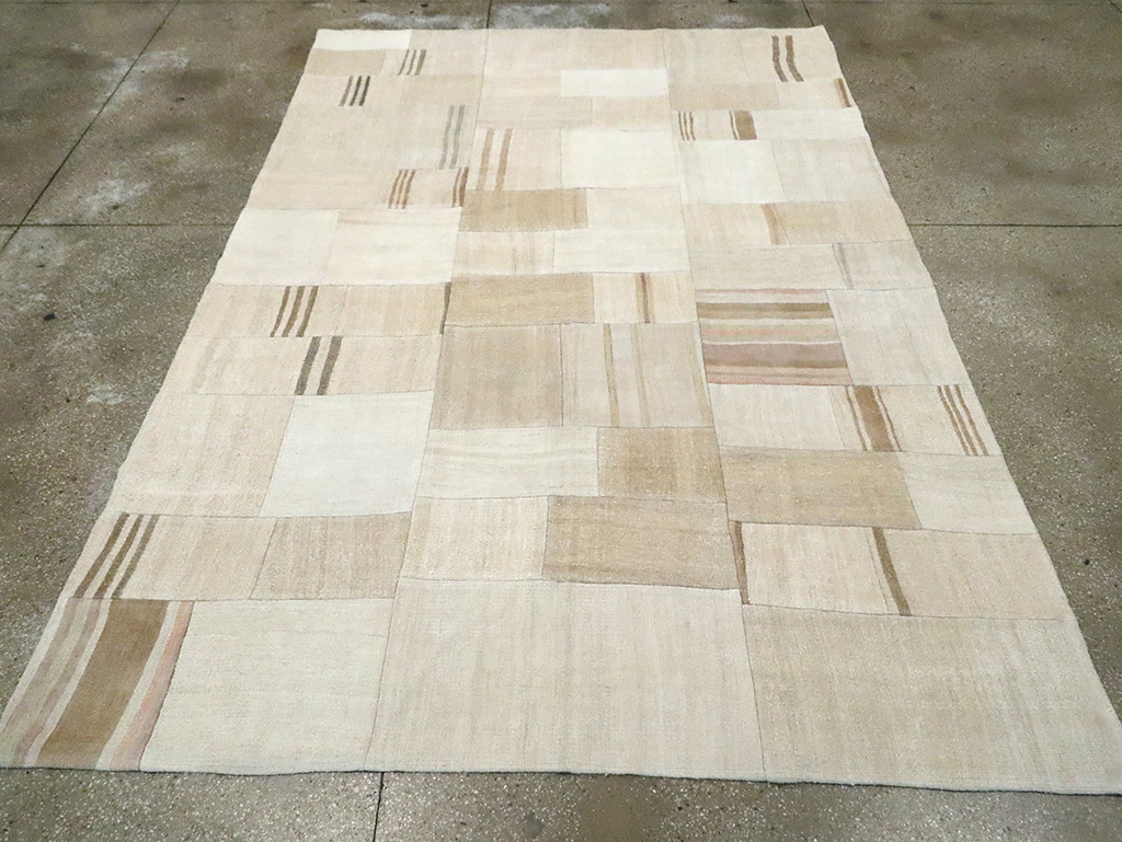 Contemporary Turkish Flatweave, No.30085 - Galerie Shabab