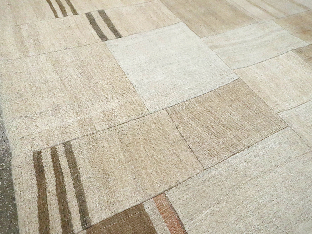 Contemporary Turkish Flatweave, No.30085 - Galerie Shabab