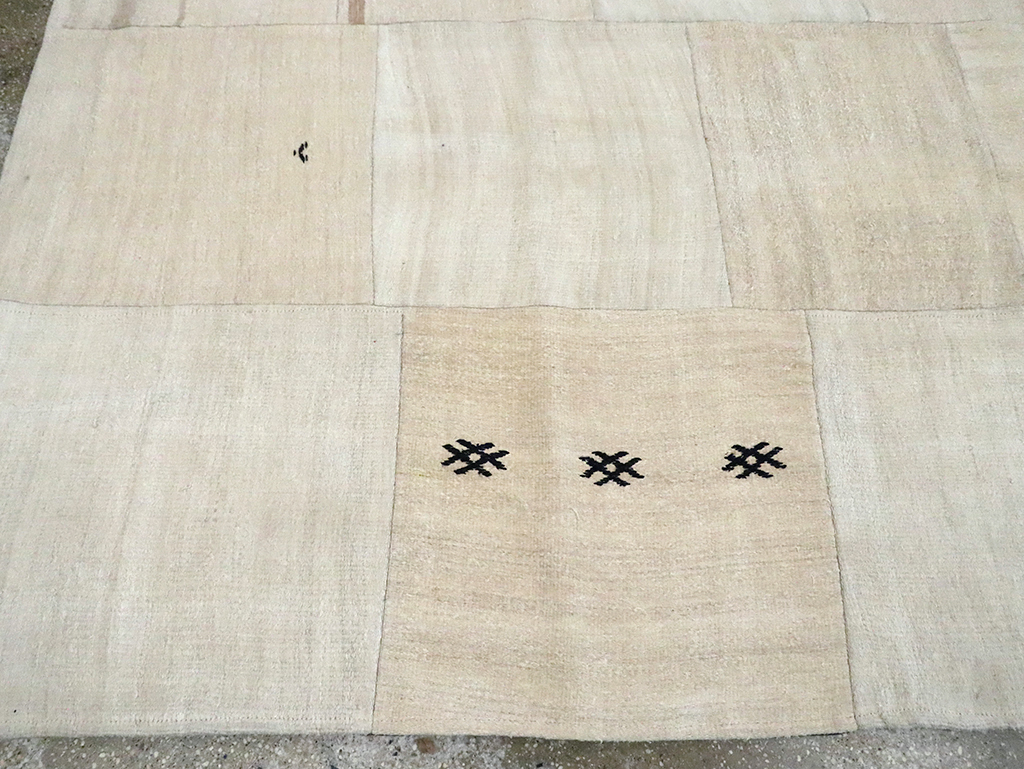 Contemporary Handmade Turkish Flatweave, No.30087 - Galerie Shabab