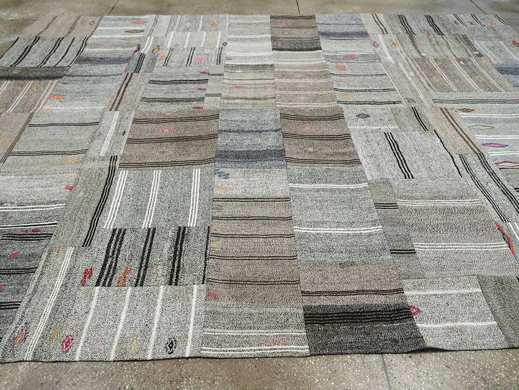 Contemporary Turkish Flatweave, No.30088 - Galerie Shabab