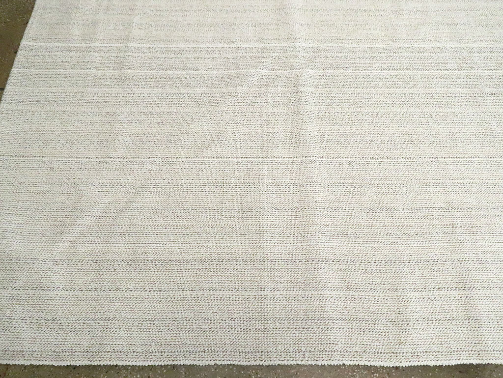 Vintage Turkish Flatweave Kilim Room Size Carpet, No.30090 - Galerie Shabab